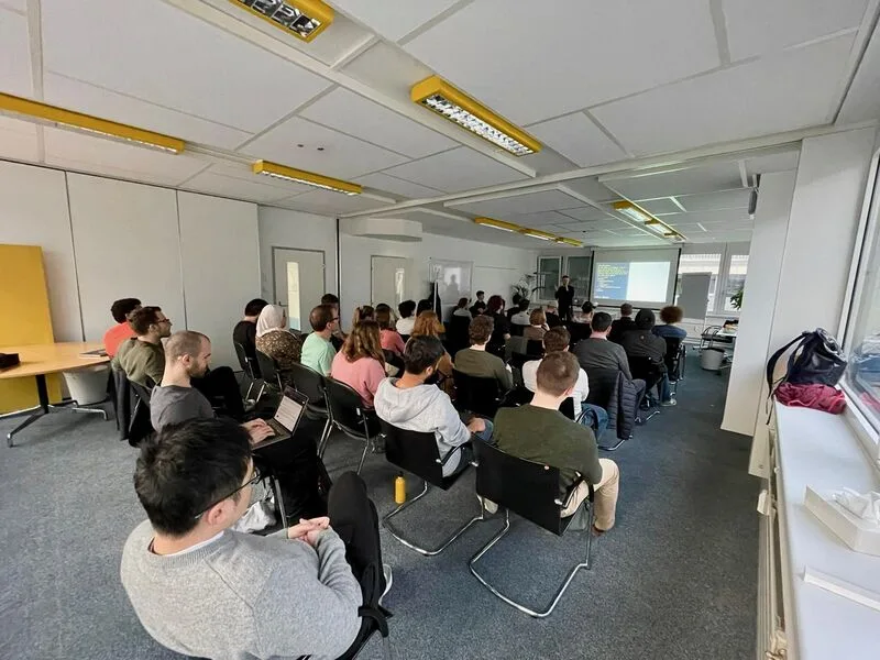 Audience at the first ZurichNLP meetup.